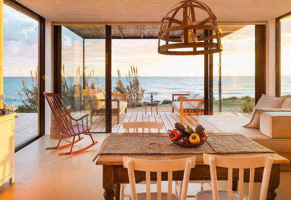 Circe: Гостиная, Столовая