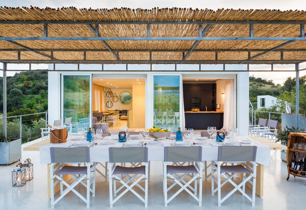 Villa Contra: Balcony / Terrace / Patio, Outdoor