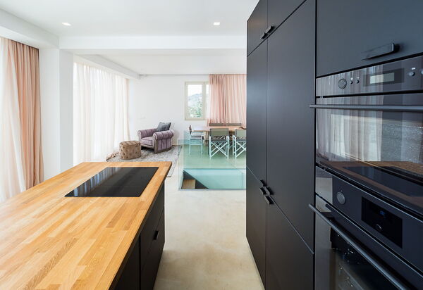 Villa Contra: Kitchen