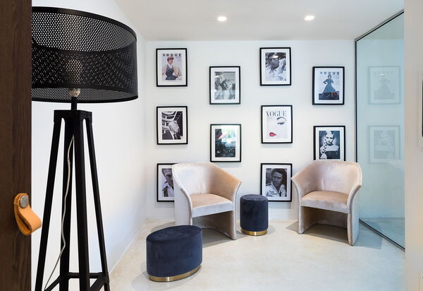 Villa Contra: Living Room