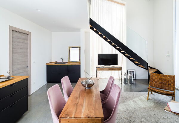 Villa Contra: Living Room