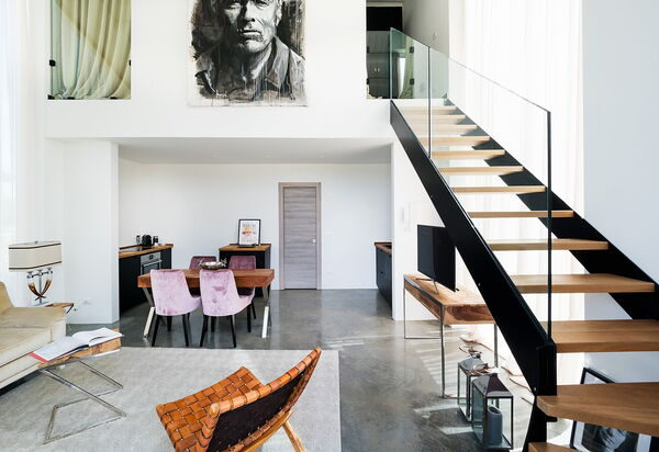 Villa Contra: Living Room