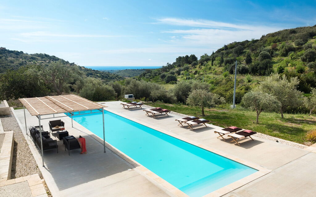 Villa Contra: all'aperto, Piscina