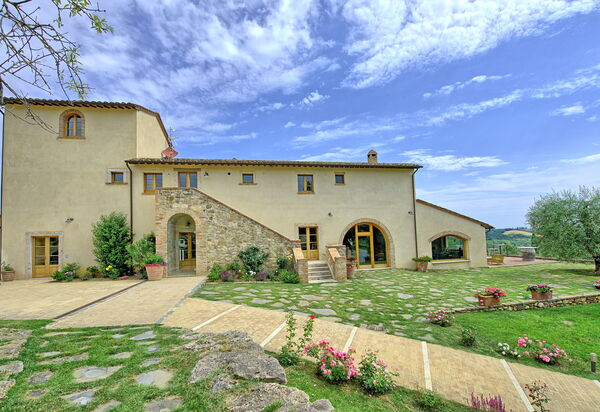 Villa Le Buche: Building Exterior, Garden