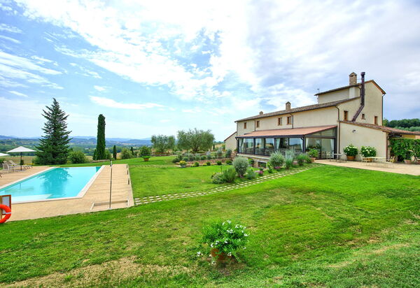 Villa Le Buche: Building Exterior, Garden, Outdoor, Pool