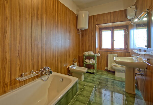 Villa Sorbaiano: Bathroom