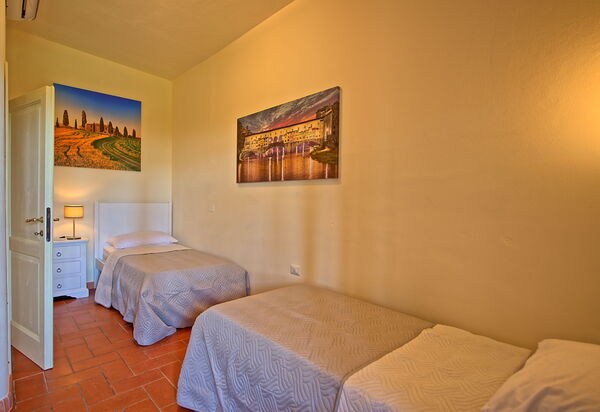 Nicola: Schlafzimmer