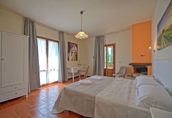 Nicola: Schlafzimmer