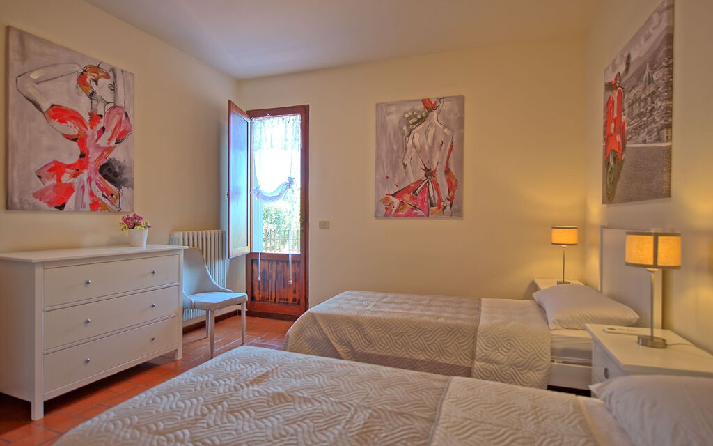 Nicola: Camera da letto