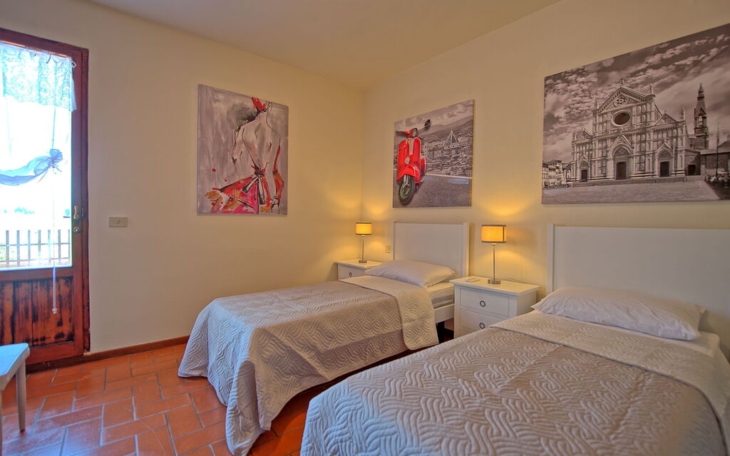 Nicola: Camera da letto