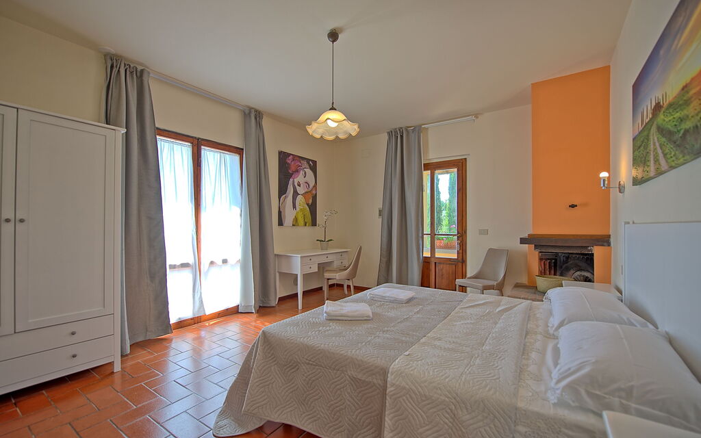 Nicola: Camera da letto