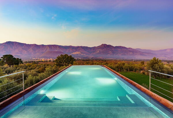 Etna Retreat: бассейн, Взгляды