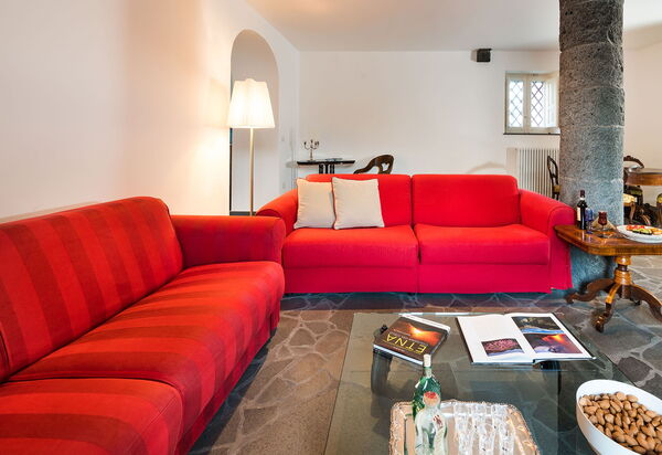 Etna Retreat: Гостиная