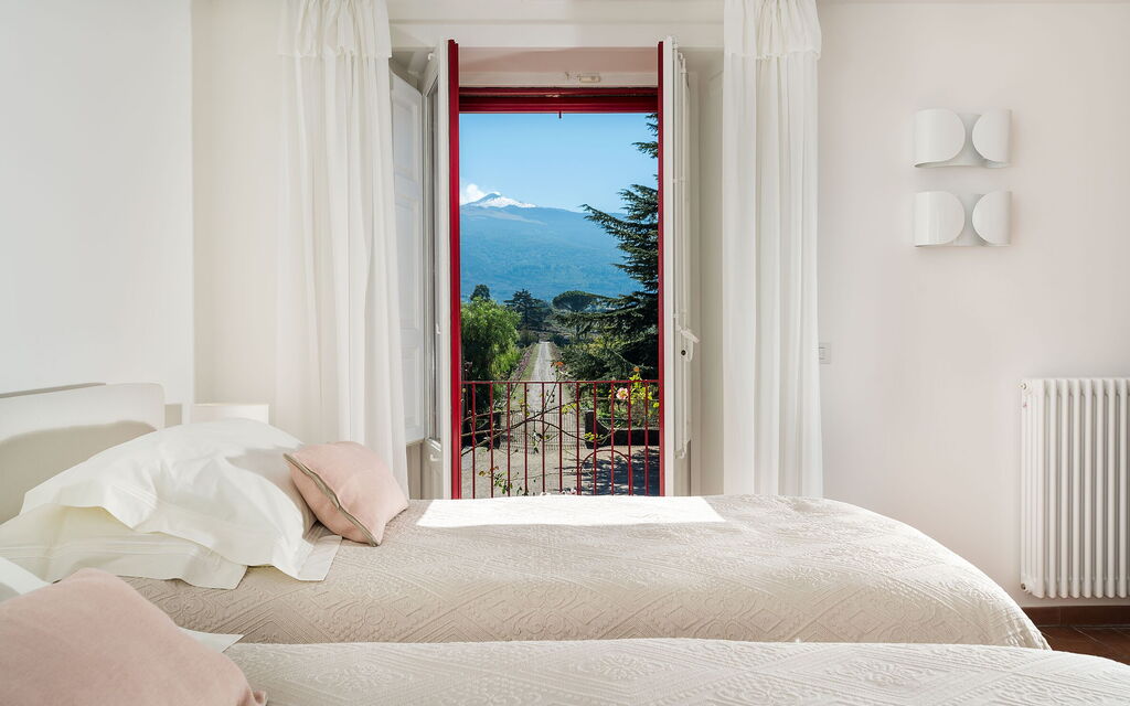 Etna Retreat: chambre à coucher