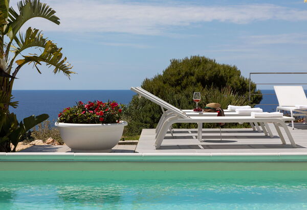 Villa Annalisa: Outdoor, Pool, Summer