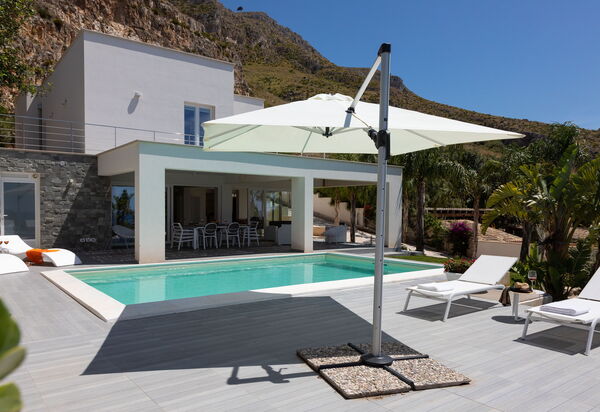 Villa Annalisa: Garden, Outdoor, Pool, Summer