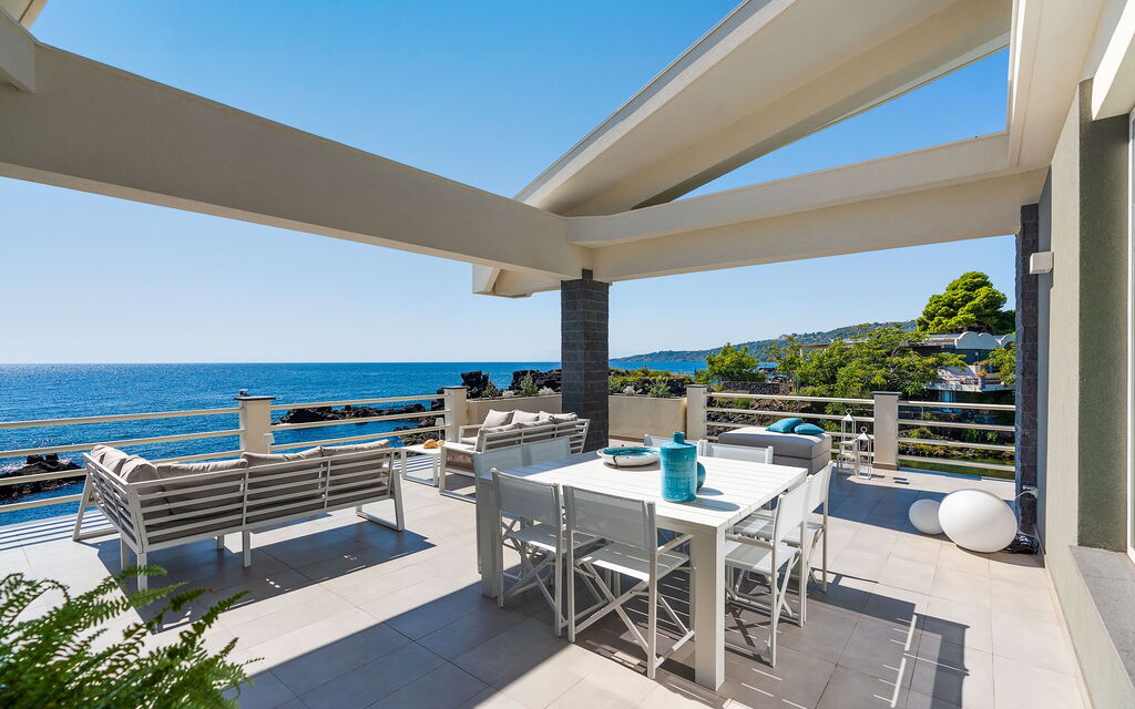 Villa Isabella: Balcony / Terrace / Patio