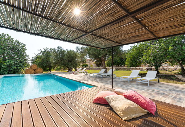 Villa Dimora Pura: Schwimmbad