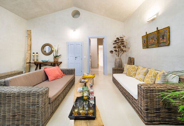 Villa Dimora Pura: Wohnzimmer