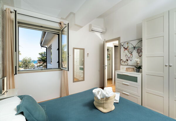 Anny: chambre à coucher