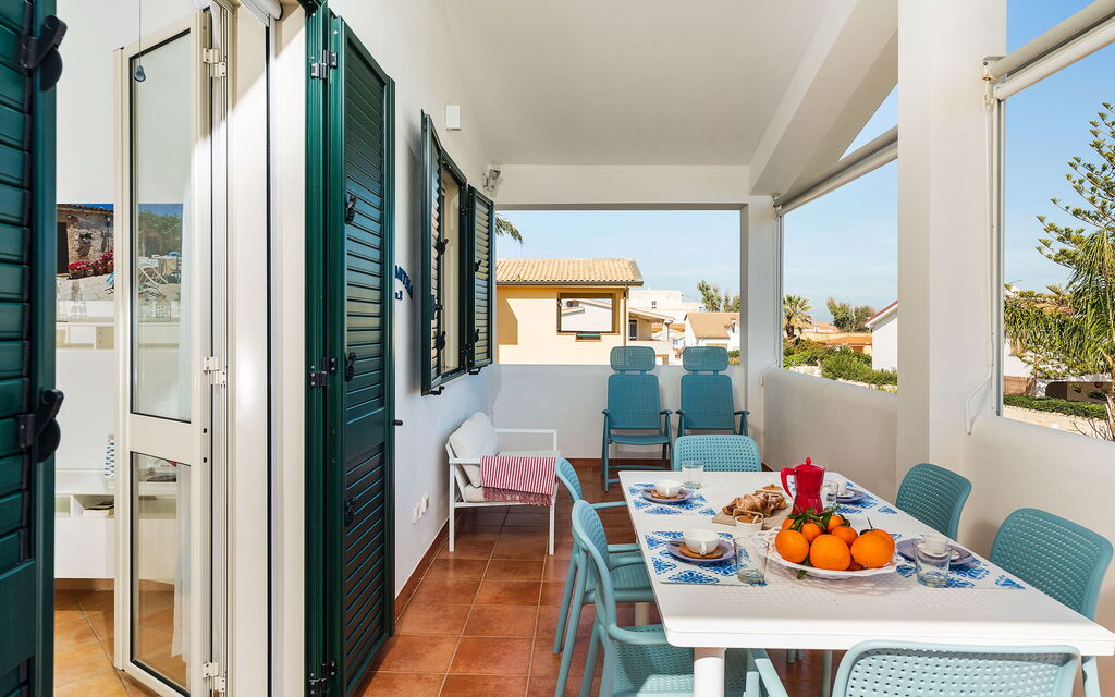 Anny - : Dining Room, Kitchen, Living Room