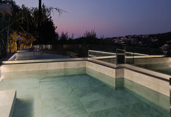 Villa Eftychia: бассейн, Лето, Открытый