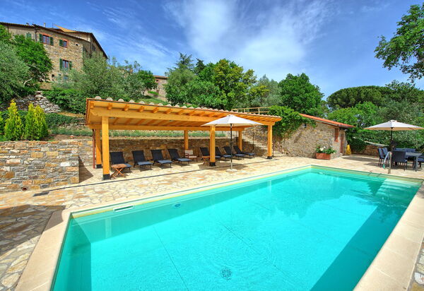Villa Collina: Balkon / Terrasse / Patio, Schwimmbad