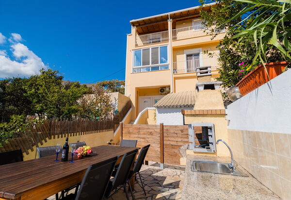 Villa Dinos: Balkong / terrass / uteplats, Utomhus