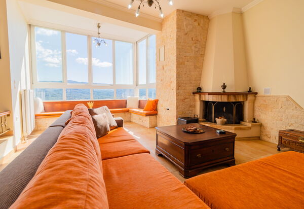 Villa Dinos: Vardagsrum