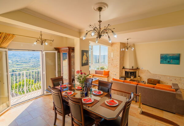 Villa Dinos: Lunchrum