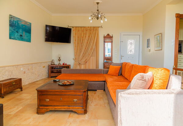 Villa Dinos: Vardagsrum