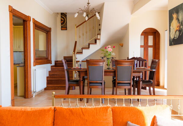 Villa Dinos: Lunchrum