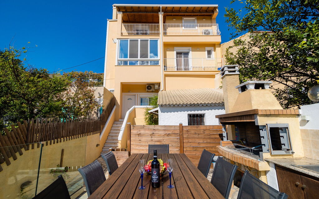 Villa Dinos: Balkong / terrass / uteplats, Utomhus