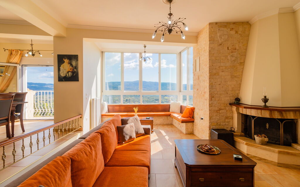 Villa Dinos: Vardagsrum