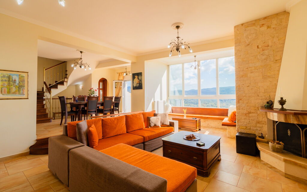 Villa Dinos: Vardagsrum