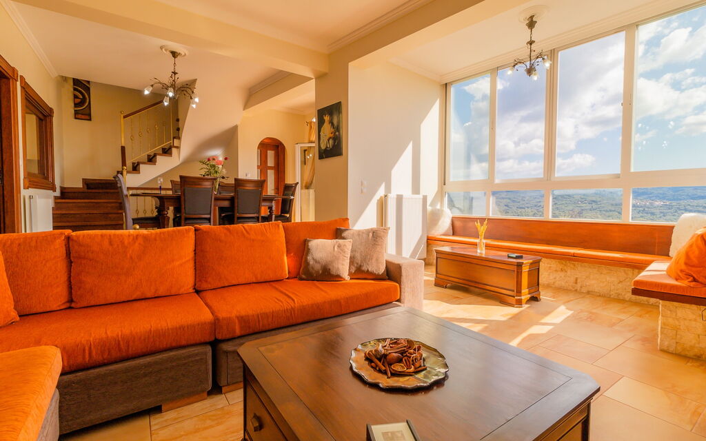 Villa Dinos: Vardagsrum