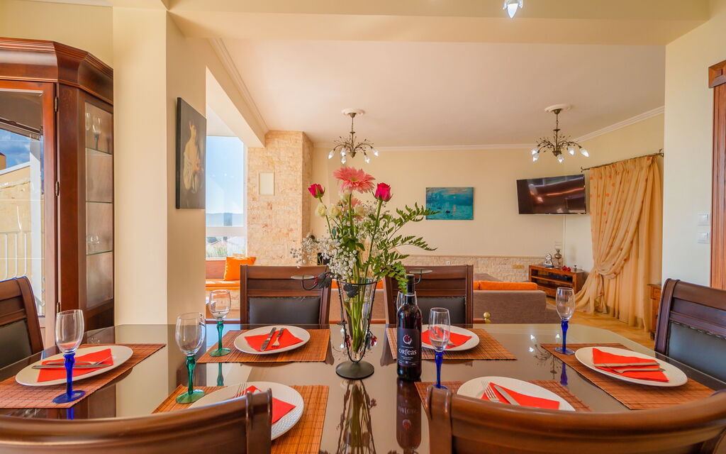 Villa Dinos: Lunchrum