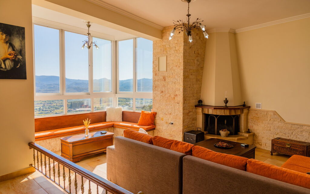 Villa Dinos: Vardagsrum