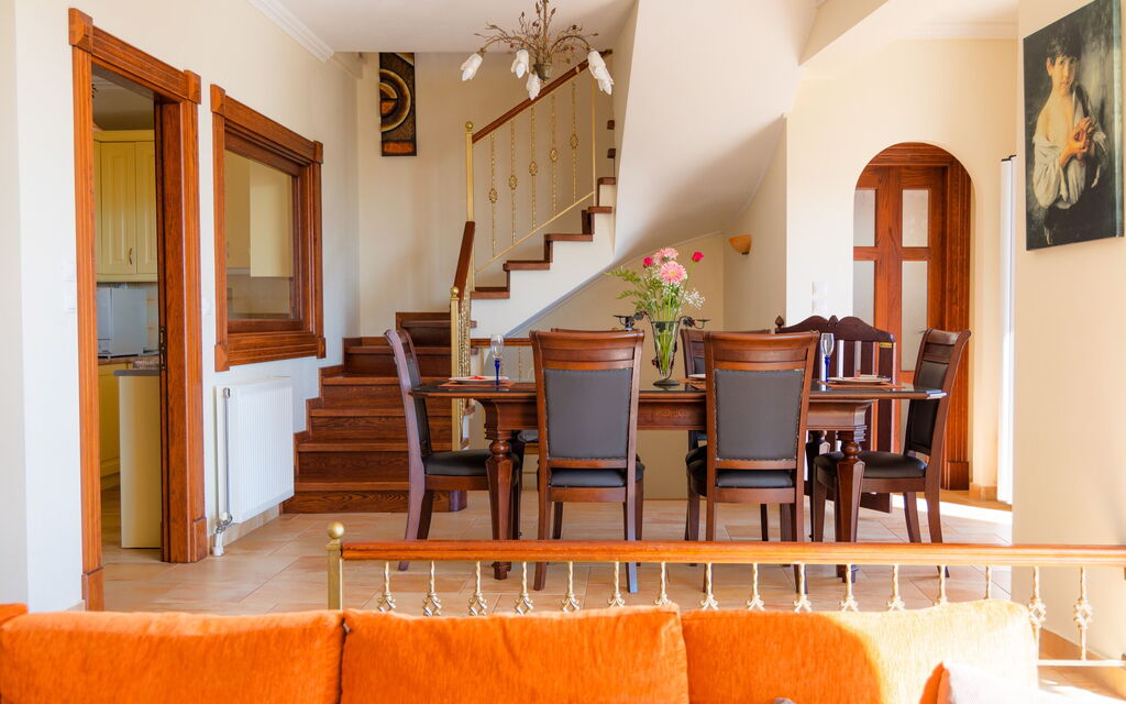 Villa Dinos: Lunchrum