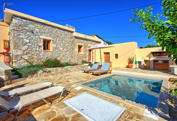 Villa Vicilla: бассейн, Открытый, Экстерьеры