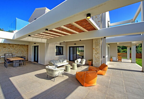 Villa Ebellina: Balcony / Terrace / Patio