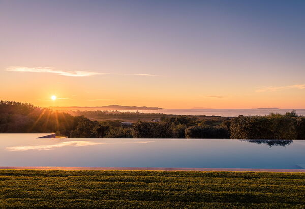 Villa Ebellina: Pool, Scenic View