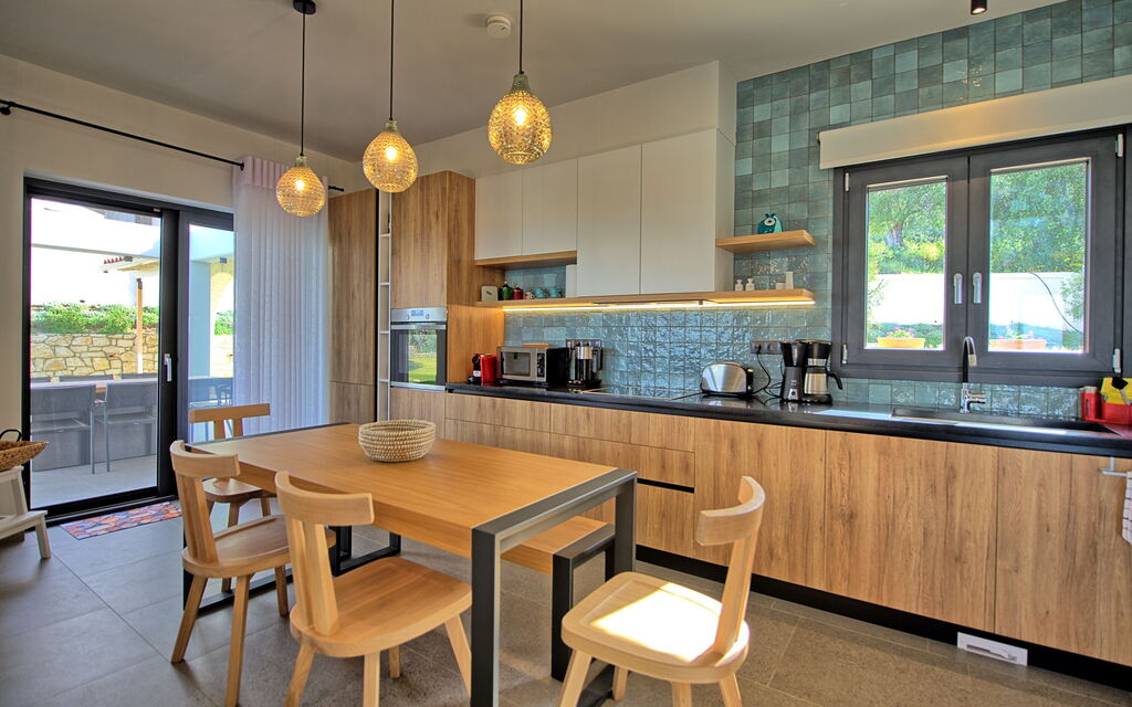 Villa Ebellina: Kök, Lunchrum