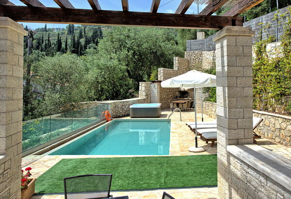 Villa Jacaranda: Schwimmbad