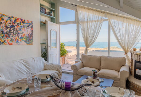 Beach Villa Athanasia: Living Room