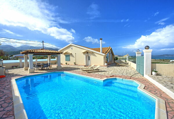 Beach Villa Athanasia: Outdoor, Pool, Summer