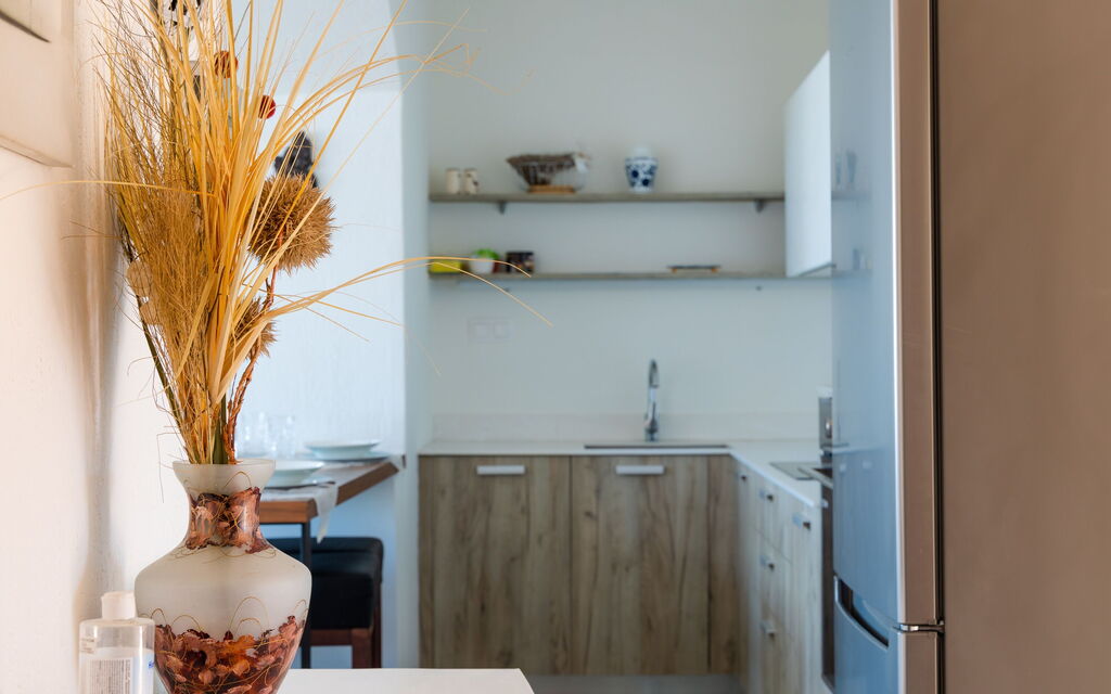 Beach Villa Athanasia: Kök, Lunchrum