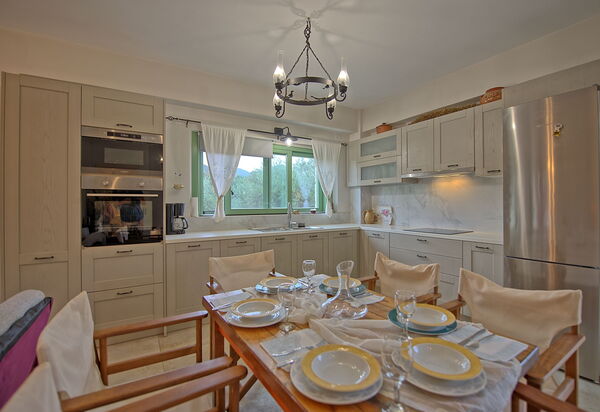Villa Elaia: Dining Room, Kitchen