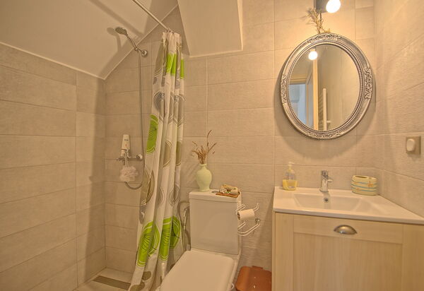 Villa Elaia: Bathroom