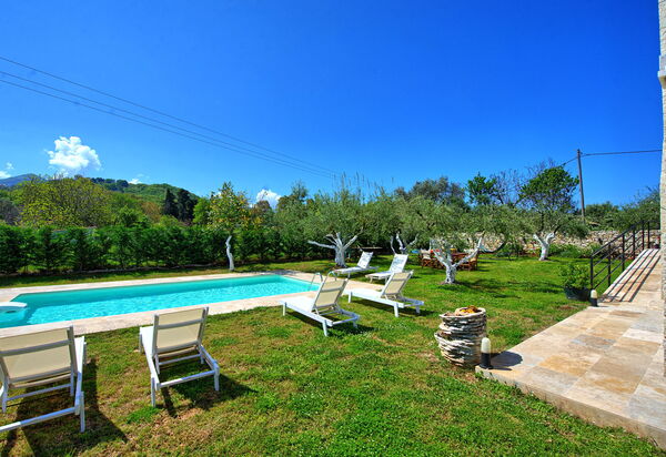 Villa Elaia: Garden, Outdoor, Pool